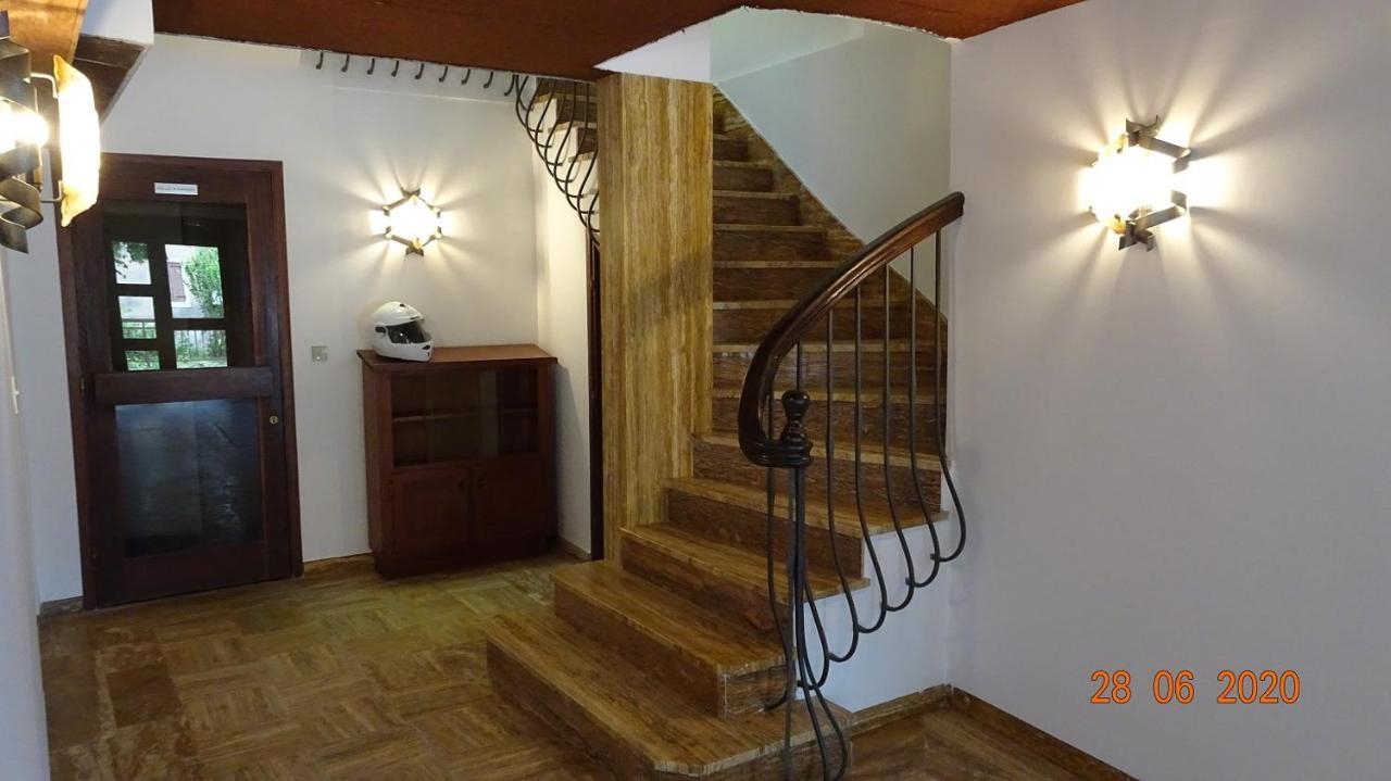 Au Pont De La Gineze Bed and Breakfast Barjac  Buitenkant foto