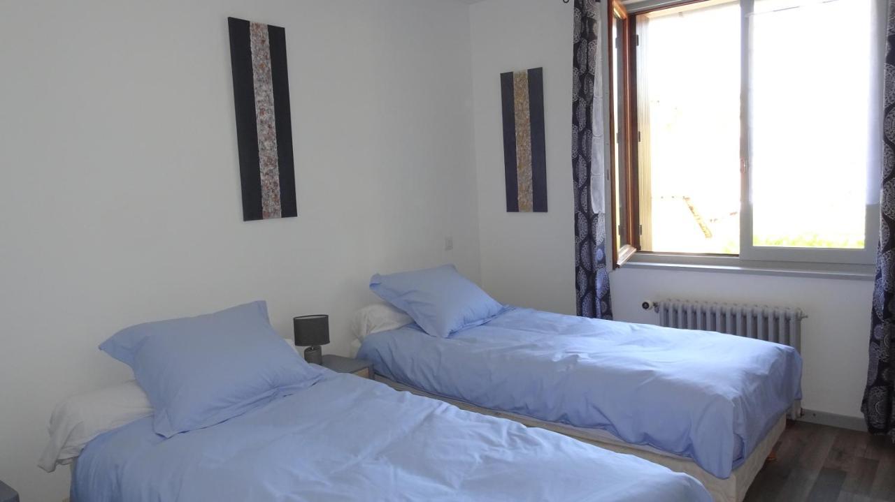 Au Pont De La Gineze Bed and Breakfast Barjac  Buitenkant foto